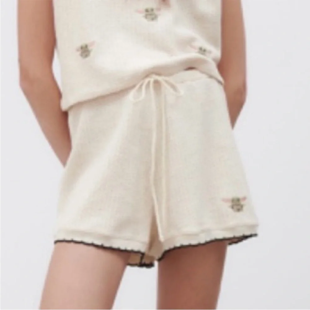 Zara Star Wars Shorts Womens Medium Cream Knit Drawstring Mandalorian Baby Yoda - Picture 1 of 9